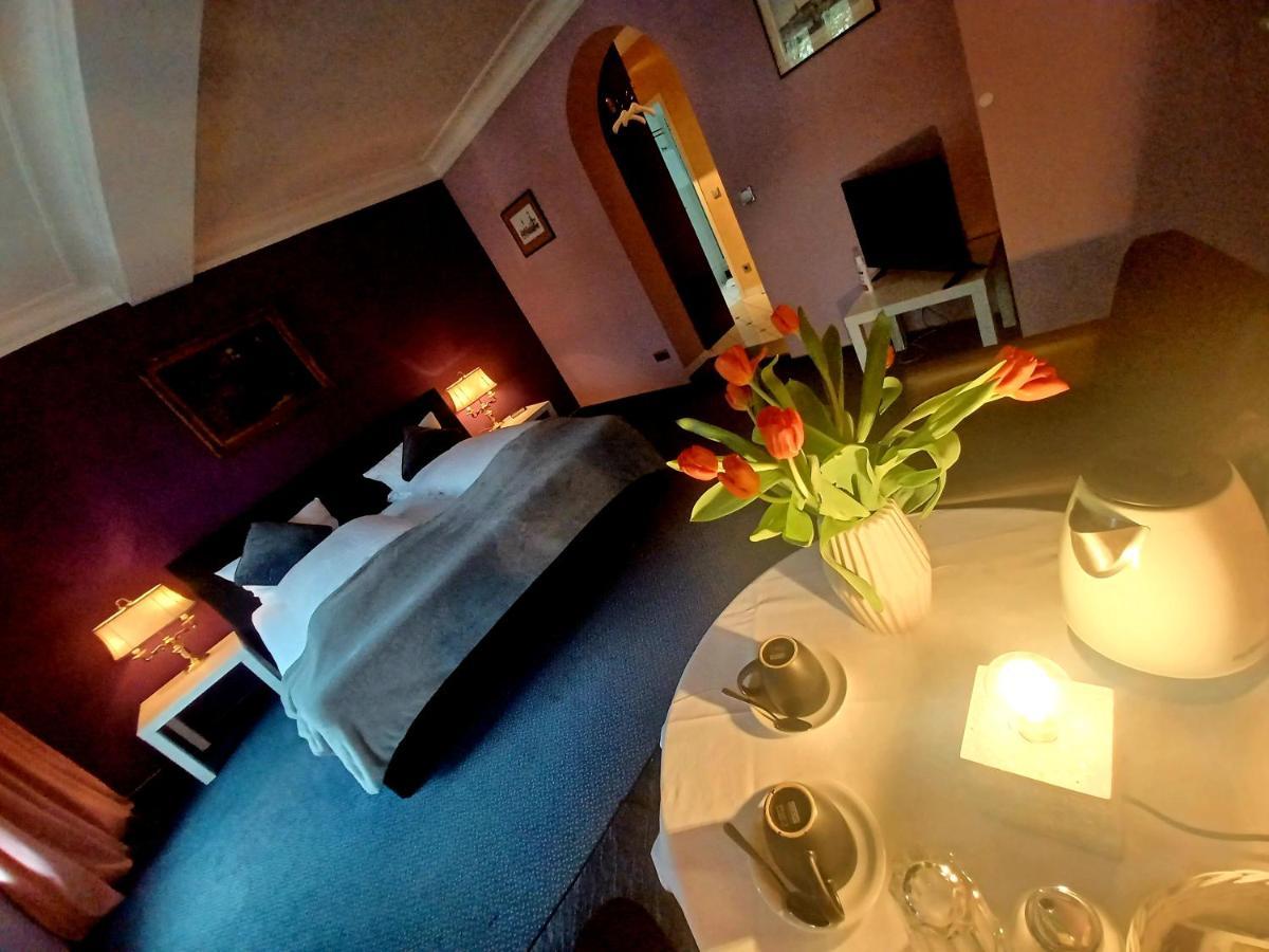 Malepartus Hotel Bad Schwalbach Buitenkant foto
